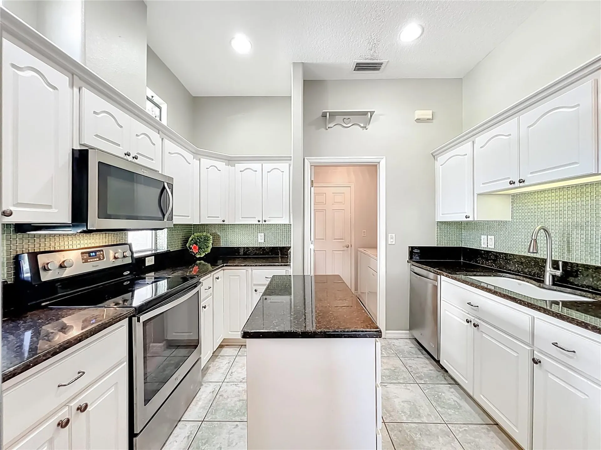 5685 Gulf Stream Street Tavares FL 32778
