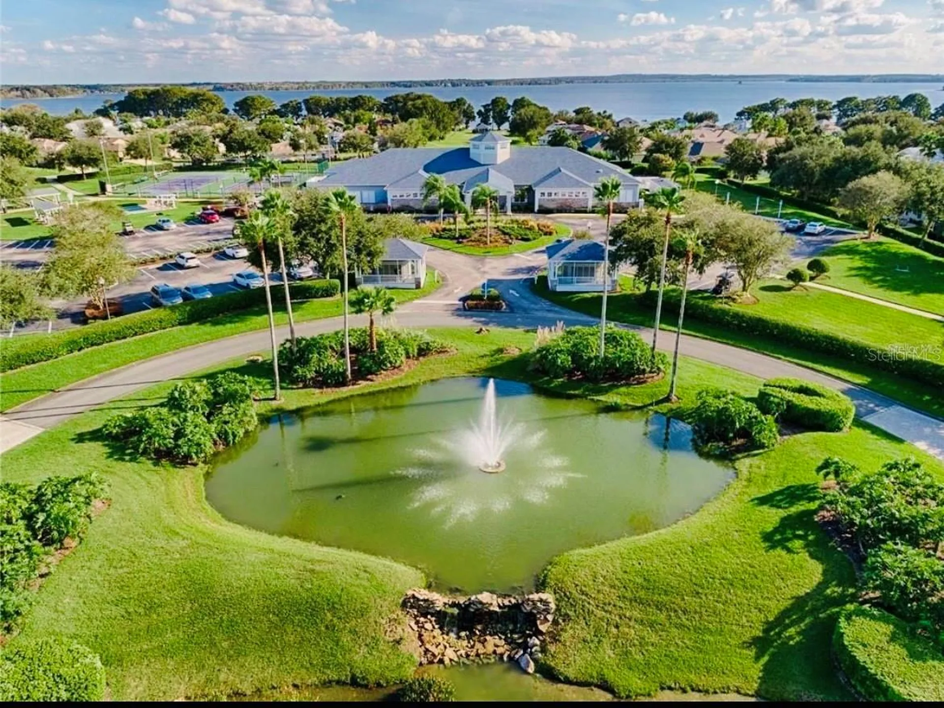 5685 Gulf Stream Street Tavares FL 32778