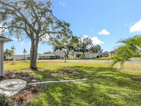 5685 Gulf Stream Street Tavares FL 32778