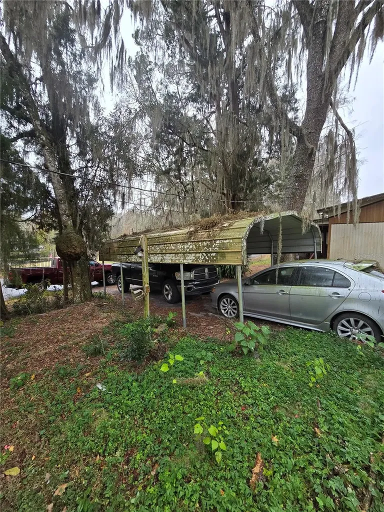 9374 Cr 657 Bushnell FL 33513