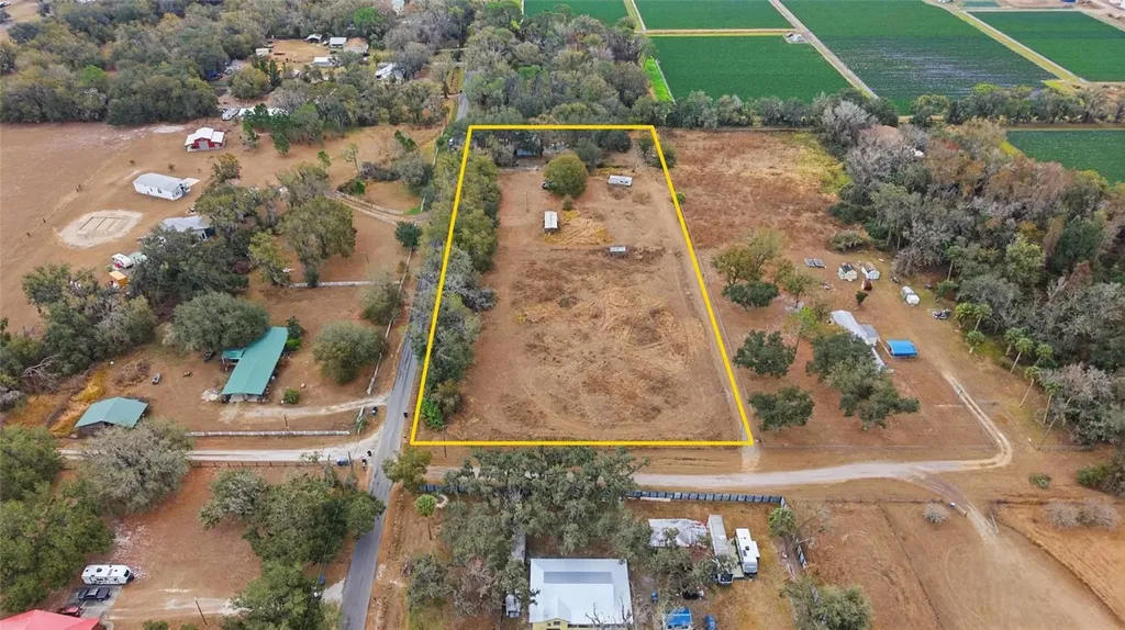 1823 Welcome Road Lithia FL 33547