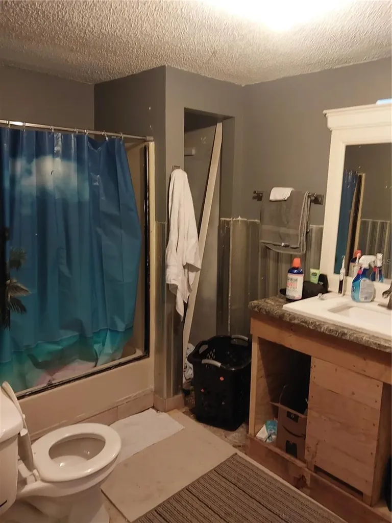 1823 Welcome Road Lithia FL 33547