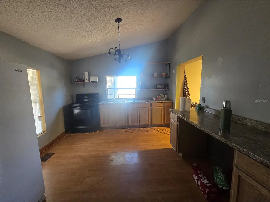 1823 Welcome Road Lithia FL 33547