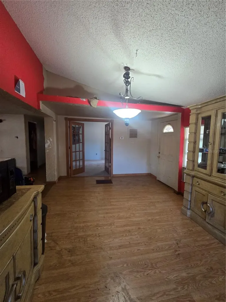1823 Welcome Road Lithia FL 33547