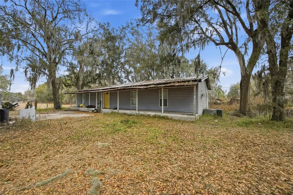 1823 Welcome Road Lithia FL 33547