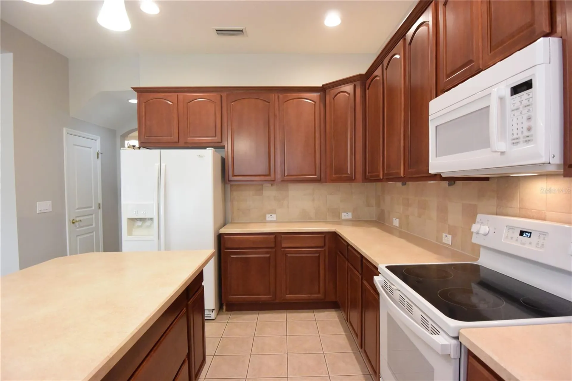 7015 Cardinalwood Lane Land O Lakes FL 34637