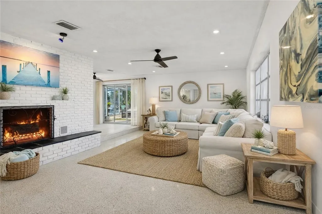552 Juan Anasco Drive Longboat Key FL 34228