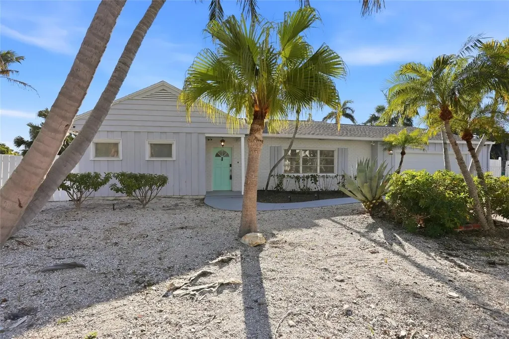 552 Juan Anasco Drive Longboat Key FL 34228