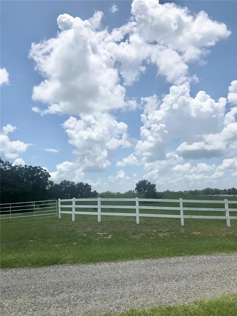 14 Eagle Ridge Bushnell FL 33513