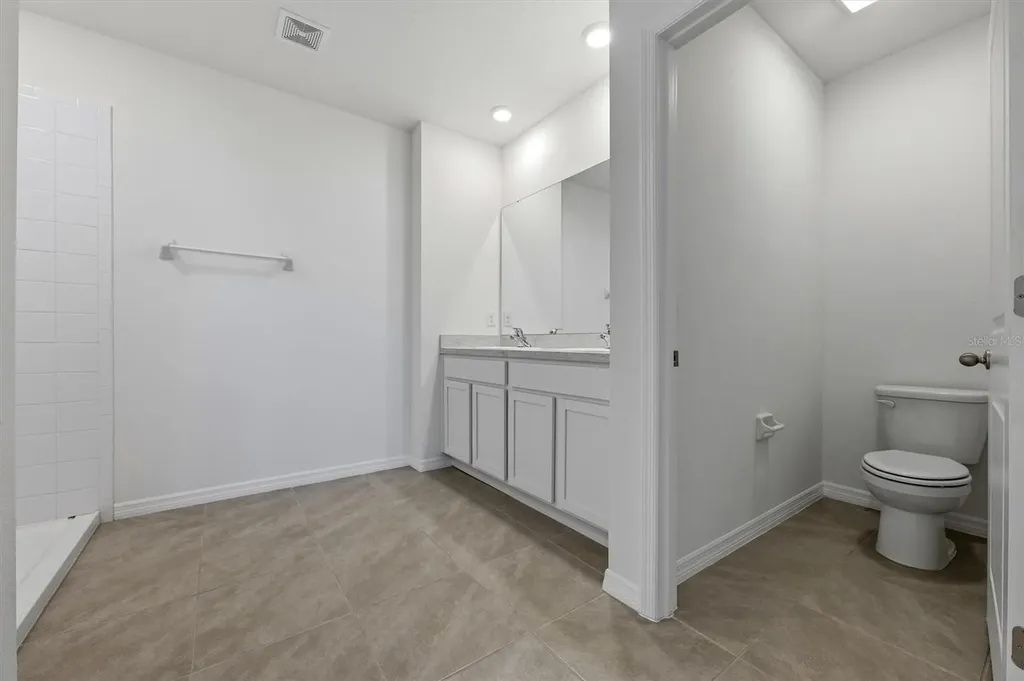 5764 Hollingworth Trail Wesley Chapel FL 33545