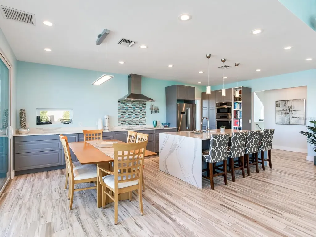 208 171st Avenue E North Redington Beach FL 33708