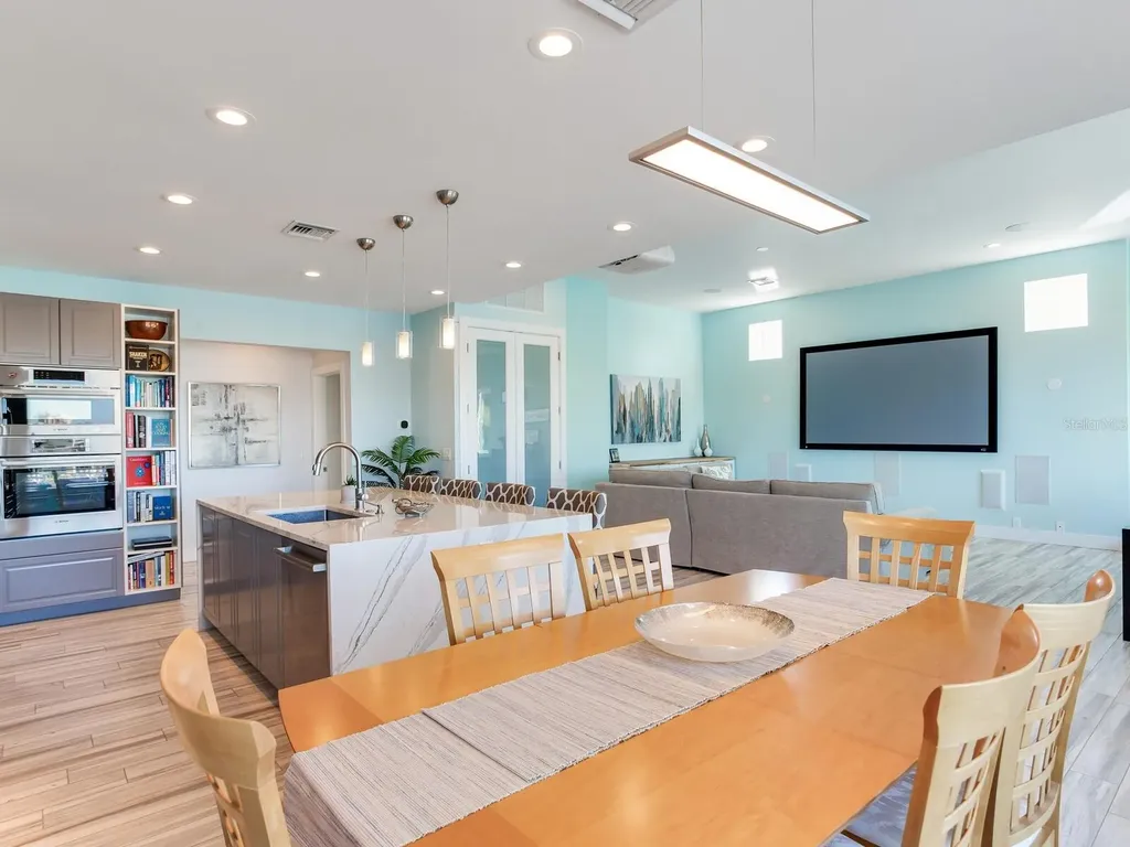 208 171st Avenue E North Redington Beach FL 33708