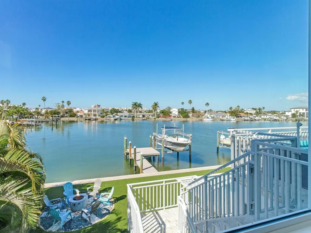 208 171st Avenue E North Redington Beach FL 33708
