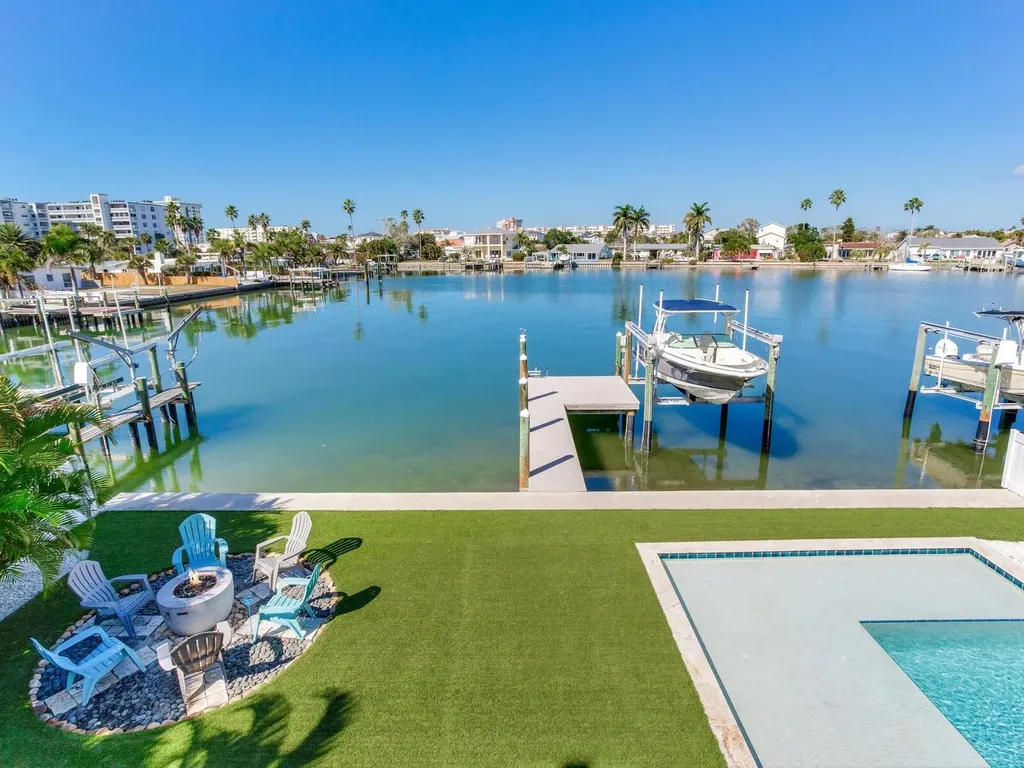 208 171st Avenue E North Redington Beach FL 33708