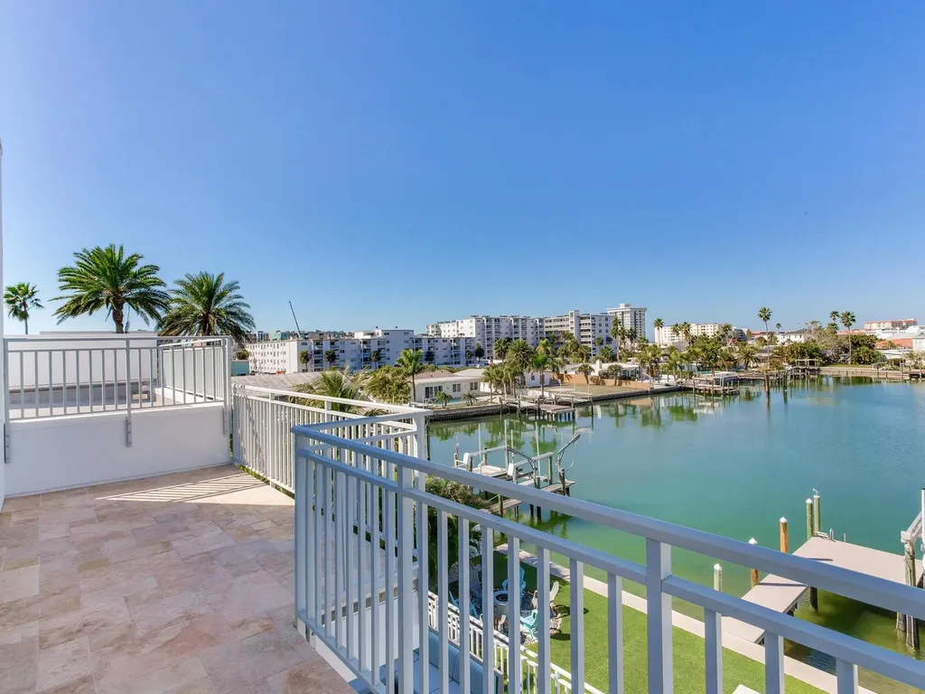 208 171st Avenue E North Redington Beach FL 33708