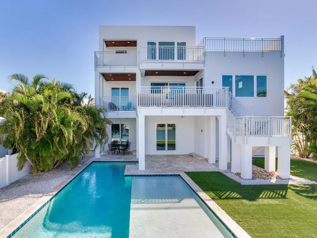 208 171st Avenue E North Redington Beach FL 33708