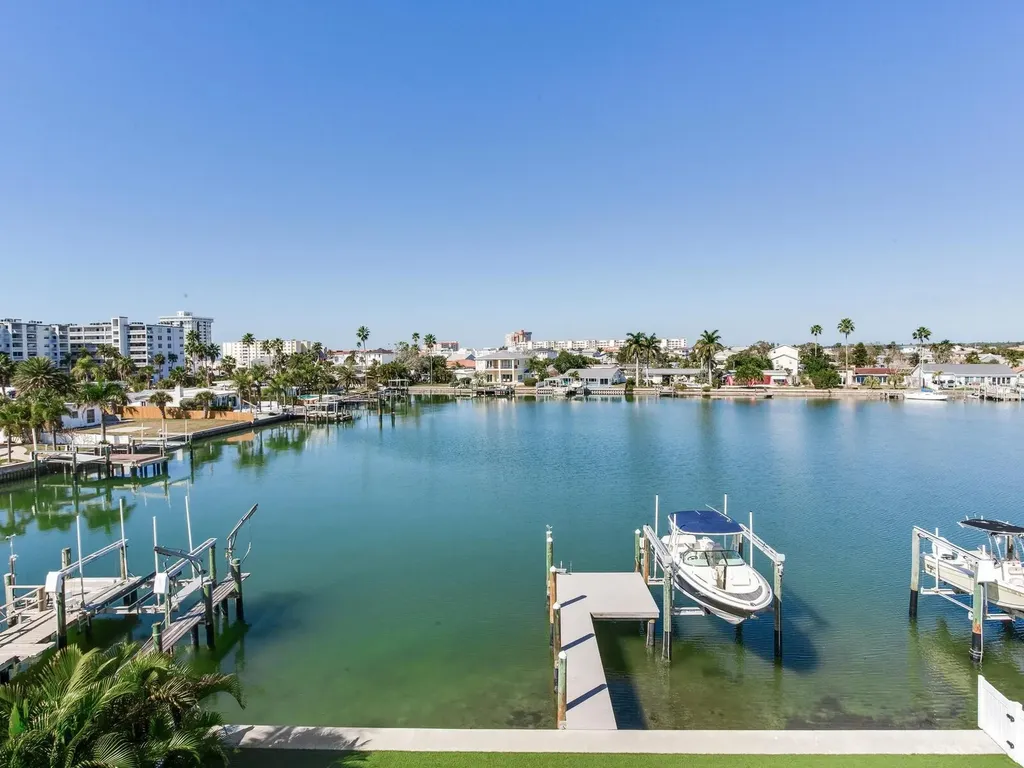 208 171st Avenue E North Redington Beach FL 33708