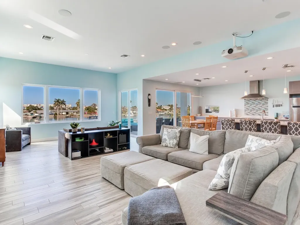 208 171st Avenue E North Redington Beach FL 33708