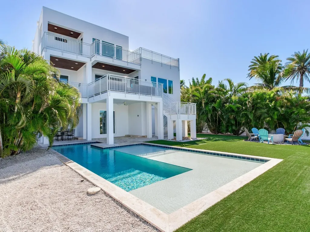 208 171st Avenue E North Redington Beach FL 33708