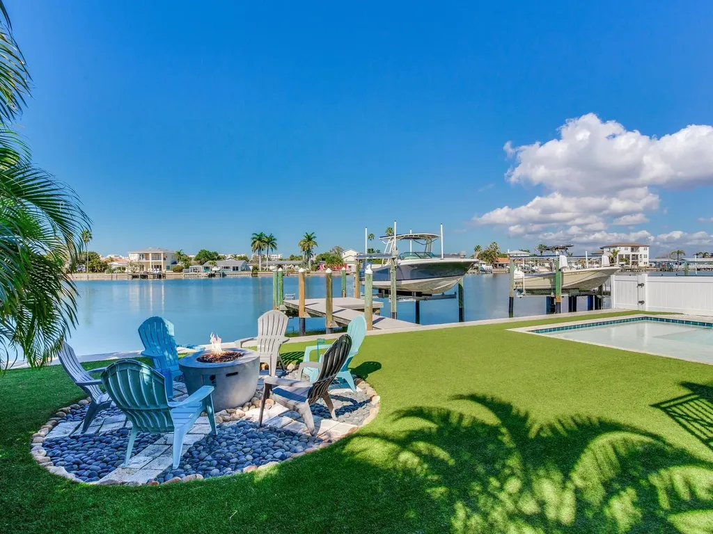 208 171st Avenue E North Redington Beach FL 33708