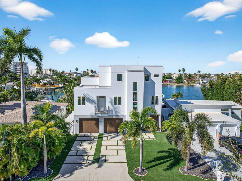 208 171st Avenue E North Redington Beach FL 33708