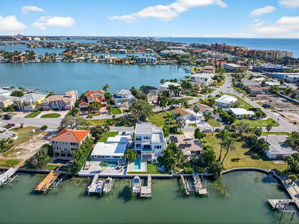 208 171st Avenue E North Redington Beach FL 33708