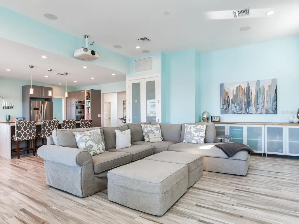 208 171st Avenue E North Redington Beach FL 33708