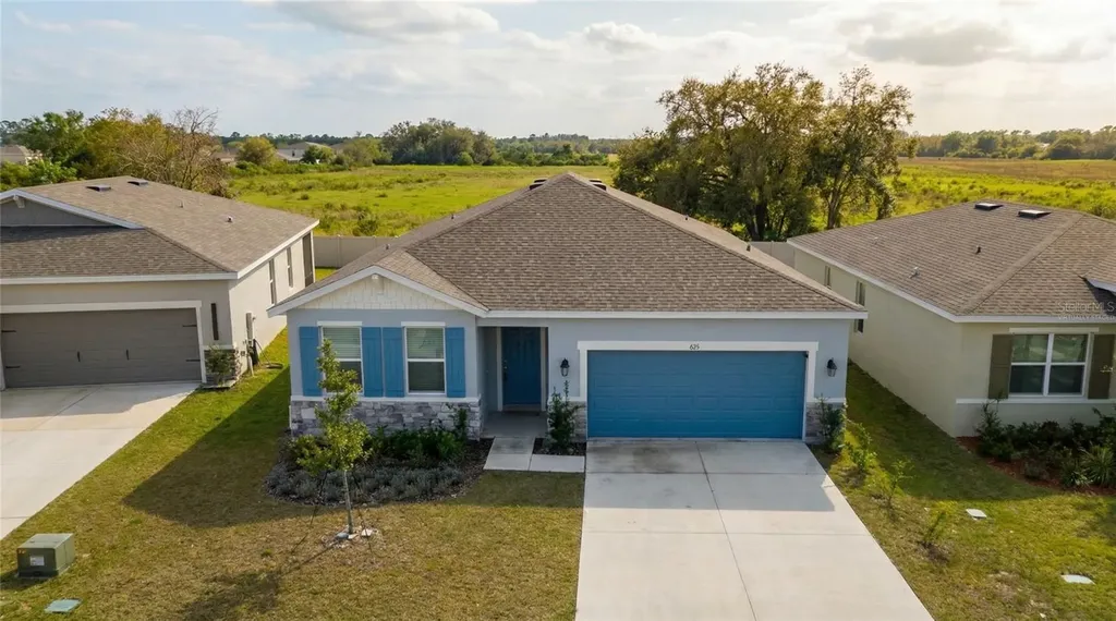 693 Crown Rose Drive Eagle Lake FL 33839