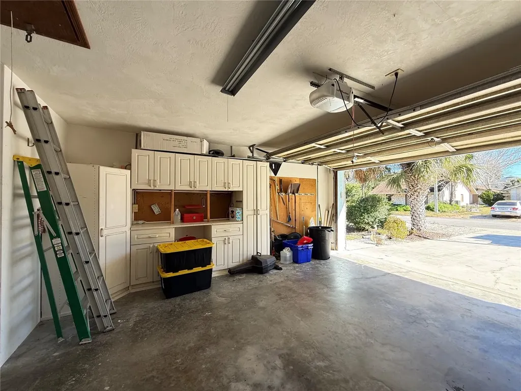 828 E 23rd Avenue New Smyrna Beach FL 32169