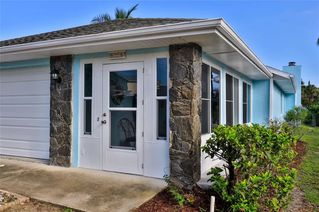 828 E 23rd Avenue New Smyrna Beach FL 32169
