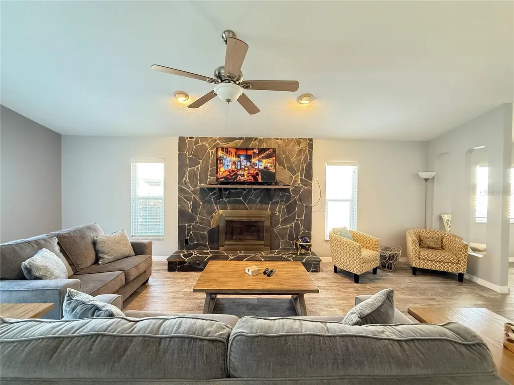 828 E 23rd Avenue New Smyrna Beach FL 32169