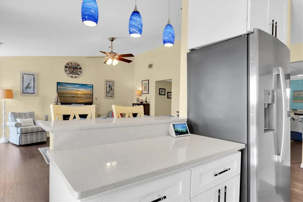 3601 E Bay Drive Holmes Beach FL 34217