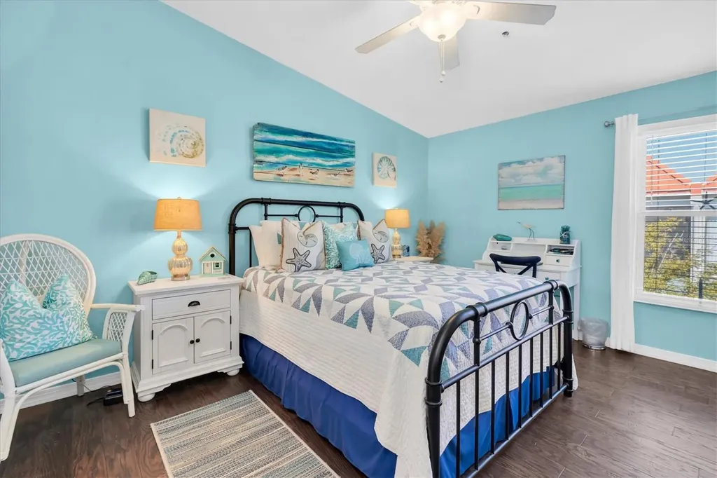 3601 E Bay Drive Holmes Beach FL 34217