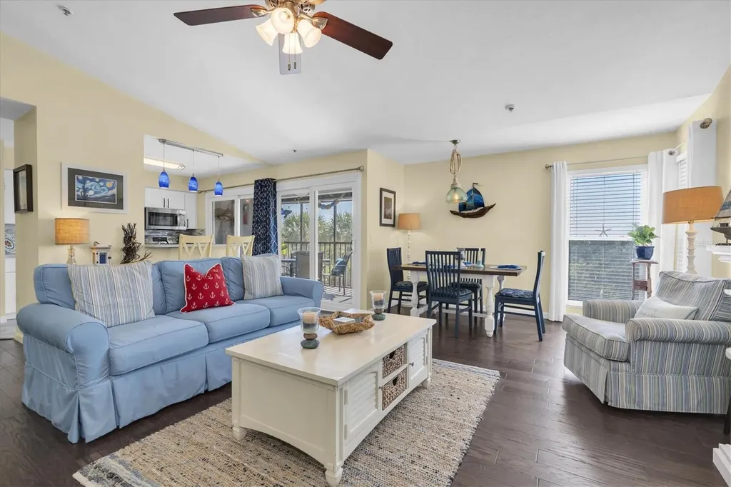 3601 E Bay Drive Holmes Beach FL 34217