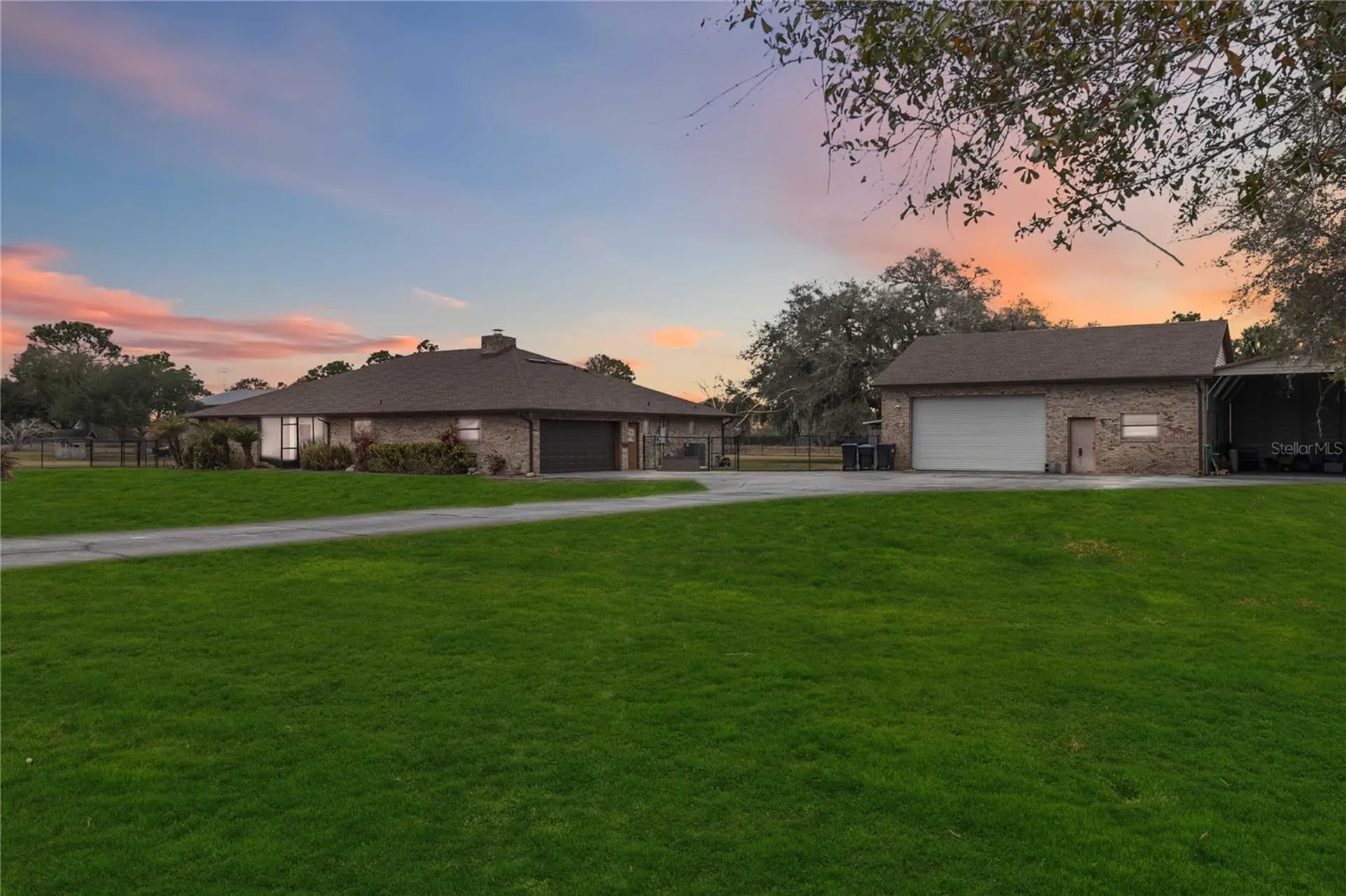 18711 Northcliff Street Orlando FL 32833