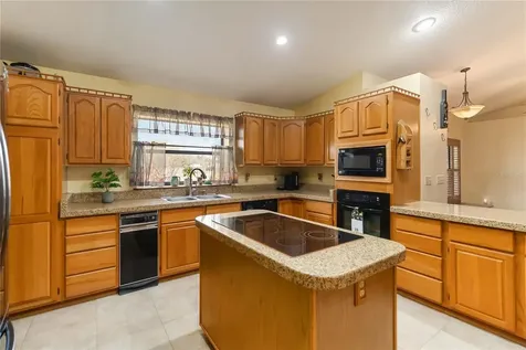 18711 Northcliff Street Orlando FL 32833
