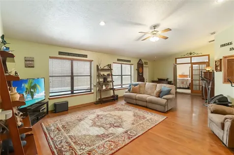 18711 Northcliff Street Orlando FL 32833