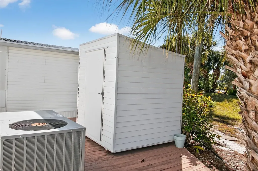 703 S Green Circle Venice FL 34285