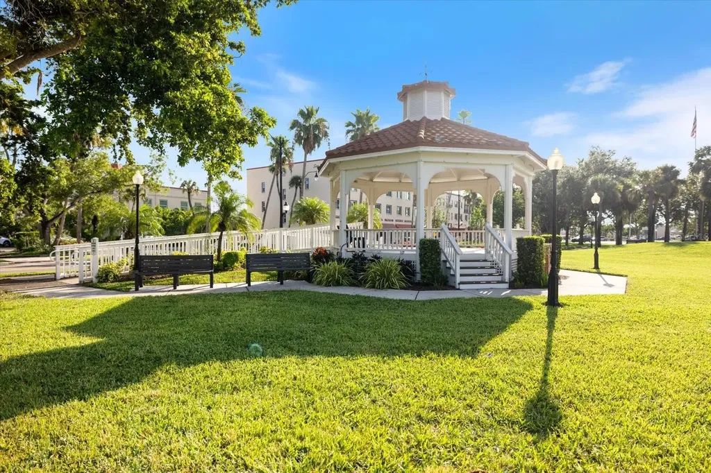 703 S Green Circle Venice FL 34285