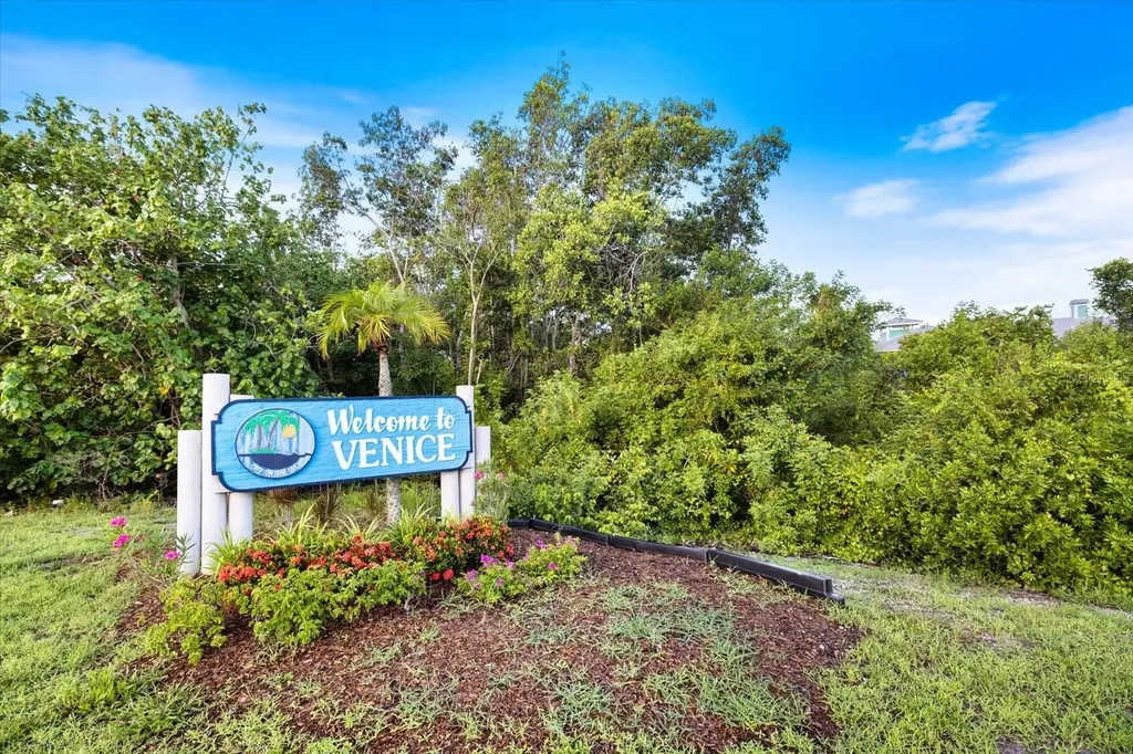 703 S Green Circle Venice FL 34285