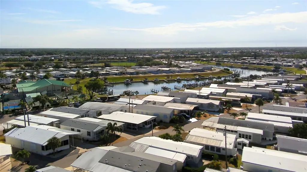 703 S Green Circle Venice FL 34285