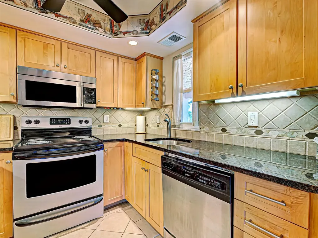 19505 Quesada Avenue Port Charlotte FL 33948