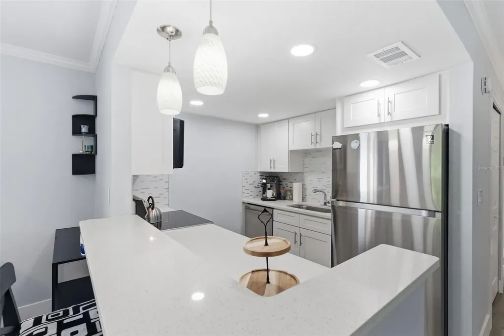 631 N Keene Road Clearwater FL 33755