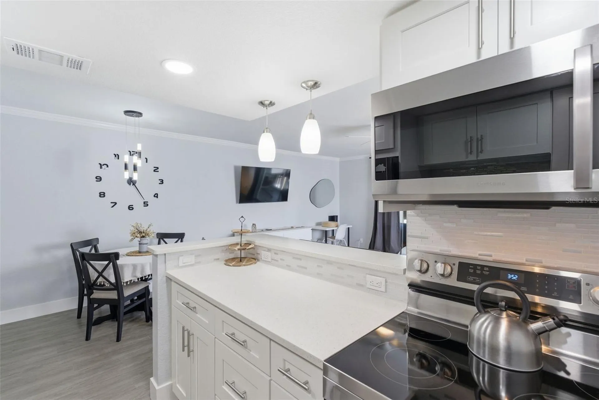 631 N Keene Road Clearwater FL 33755