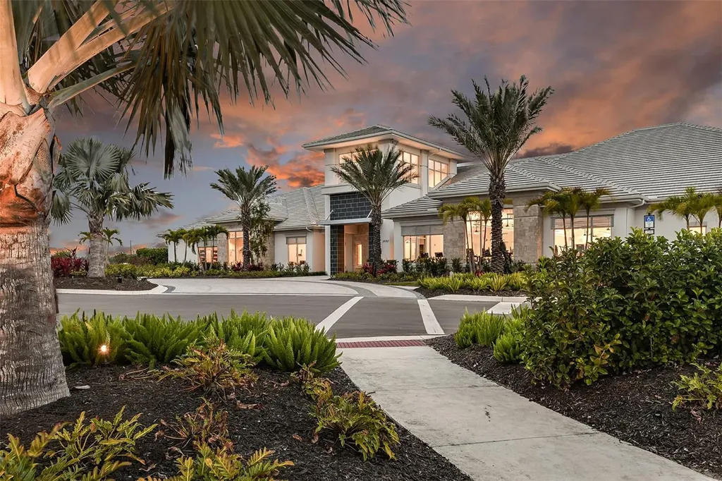 3910 Immacolata Way Wesley Chapel FL 33543
