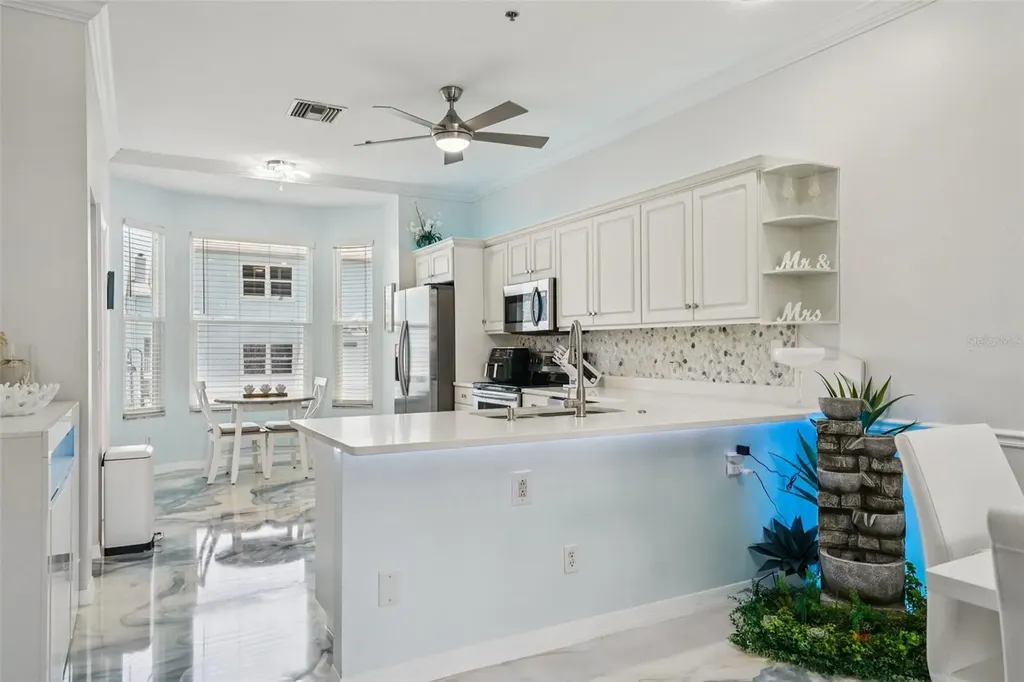 1061 Pinellas Bayway S St Petersburg FL 33715