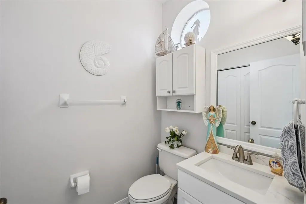 1061 Pinellas Bayway S St Petersburg FL 33715