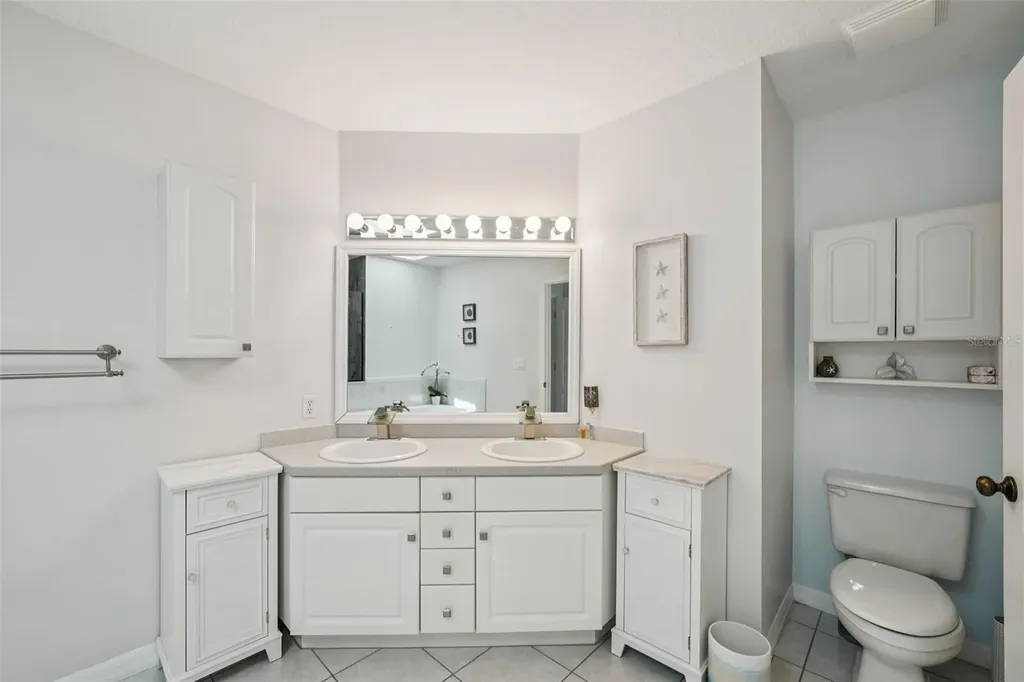 1061 Pinellas Bayway S St Petersburg FL 33715
