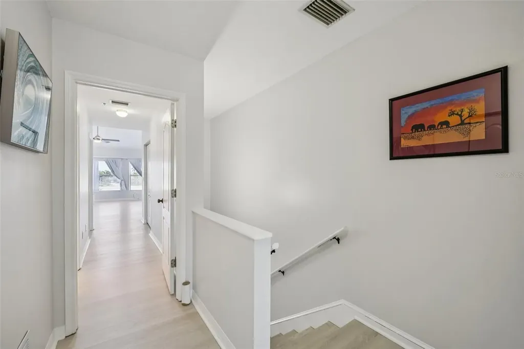 1061 Pinellas Bayway S St Petersburg FL 33715