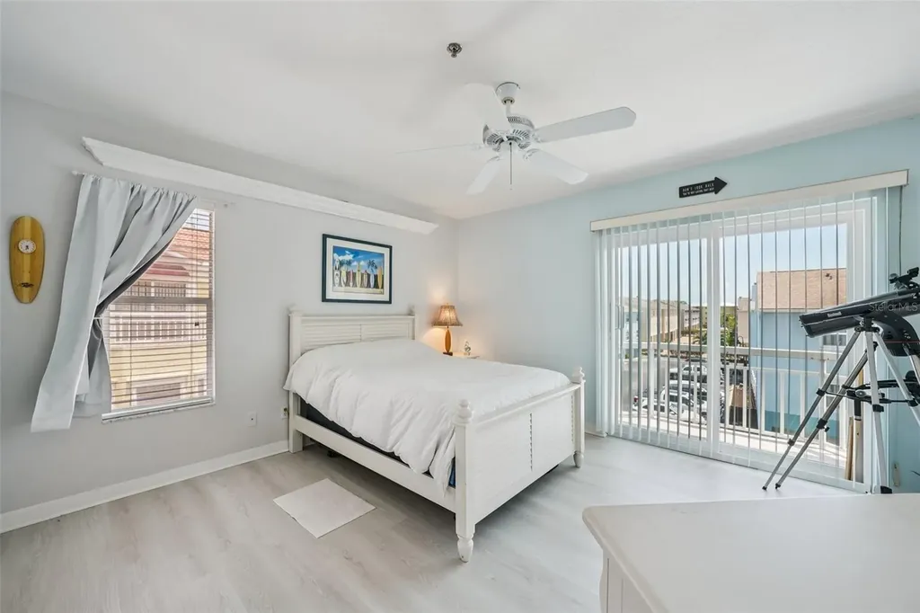 1061 Pinellas Bayway S St Petersburg FL 33715